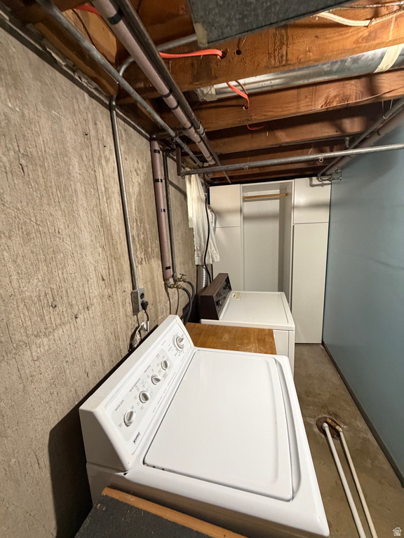 909 EVERGREEN DR Logan, UT 84321