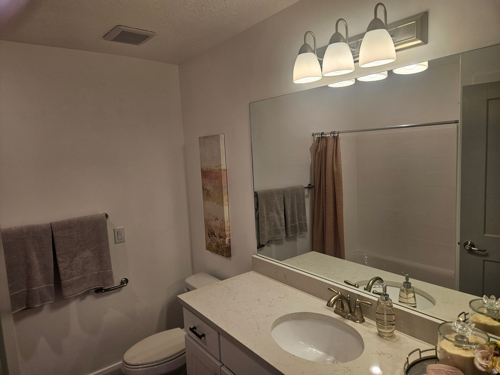 832 N 250 ST #B Tooele, UT 84074