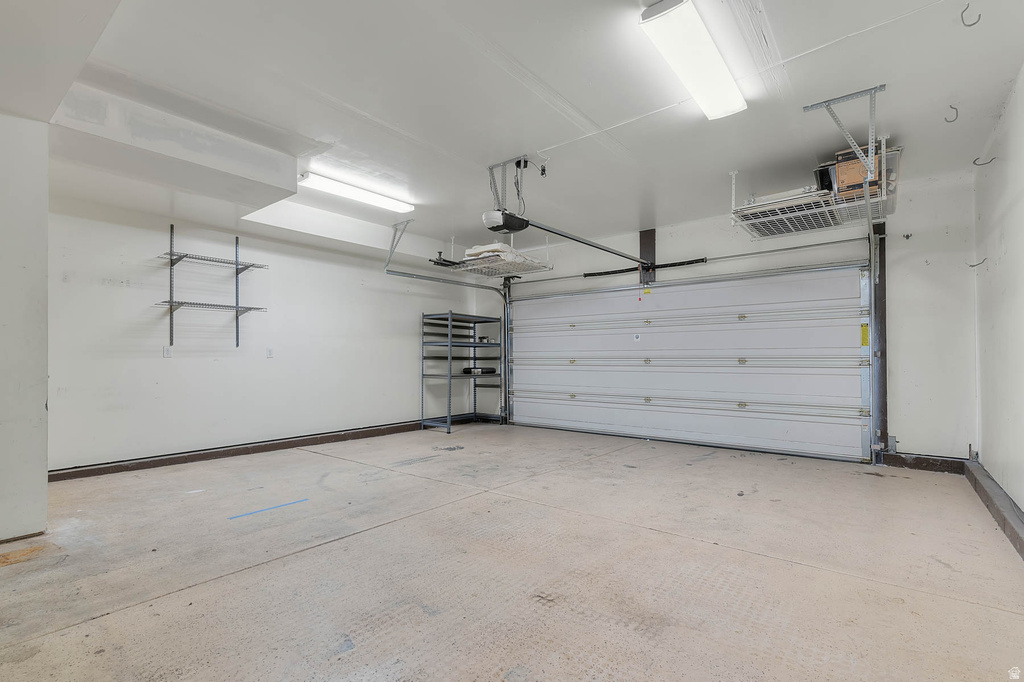 11097 S TOPVIEW RD South Jordan, UT 84009