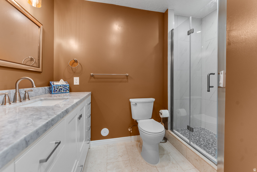 1447 E EDGECLIFF DR Sandy, UT 84092