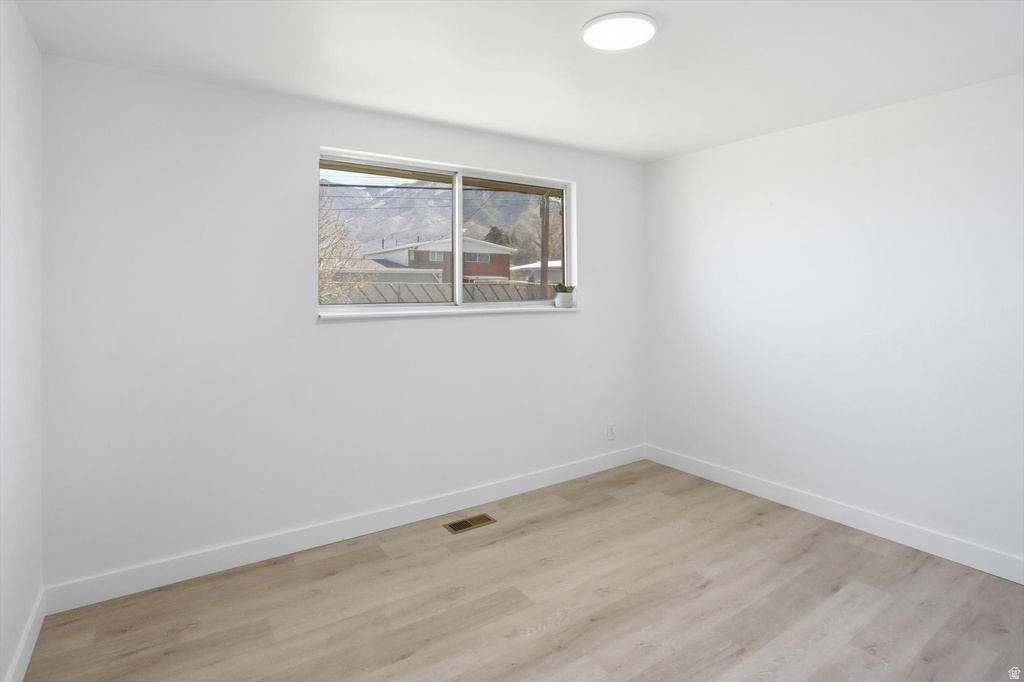 372 N OVERLAND Tooele, UT 84074