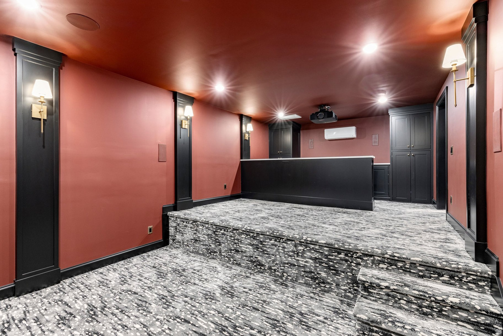 4605 S LEDGEMONT DR Salt Lake City, UT 84124