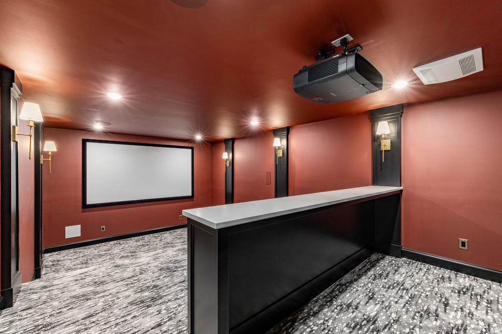 4605 S LEDGEMONT DR Salt Lake City, UT 84124