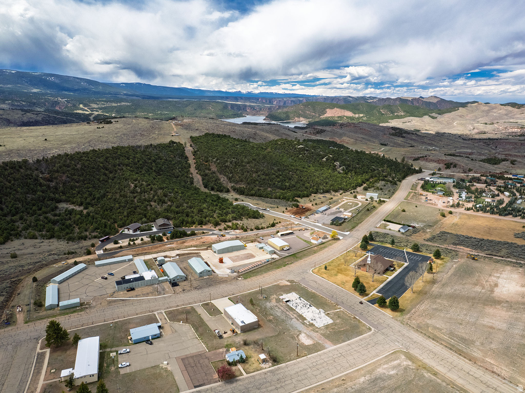 102  KESTREL CIR Dutch John, UT 84023