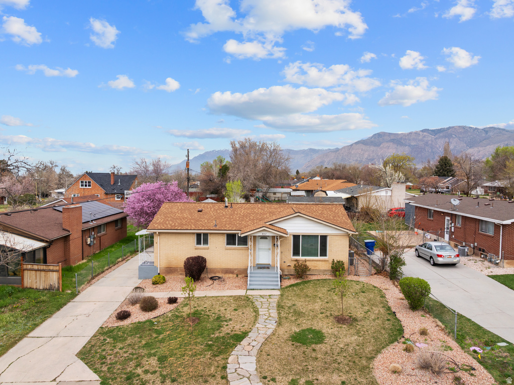 882 FRANKLIN ST Ogden, UT 84403