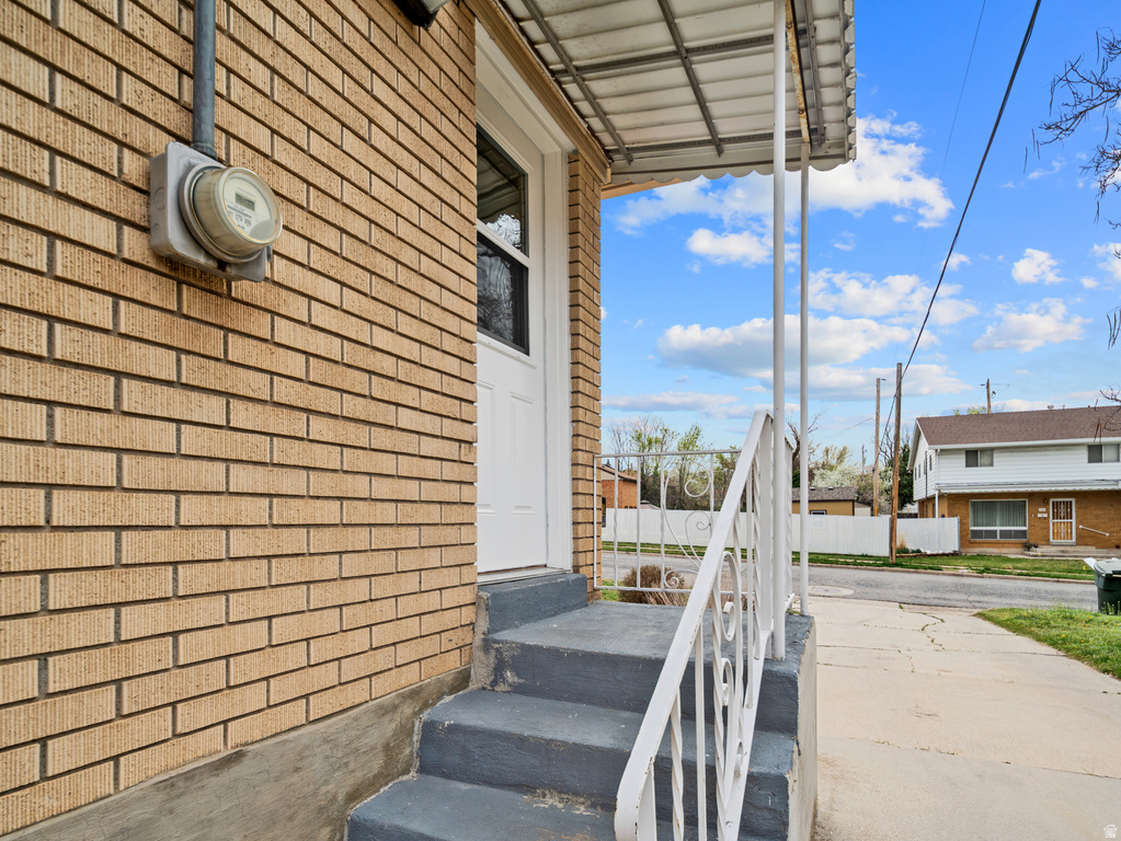 882 FRANKLIN ST Ogden, UT 84403