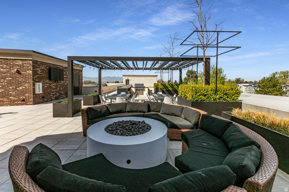 2240 E LANEY AVE #105 Holladay, UT 84117