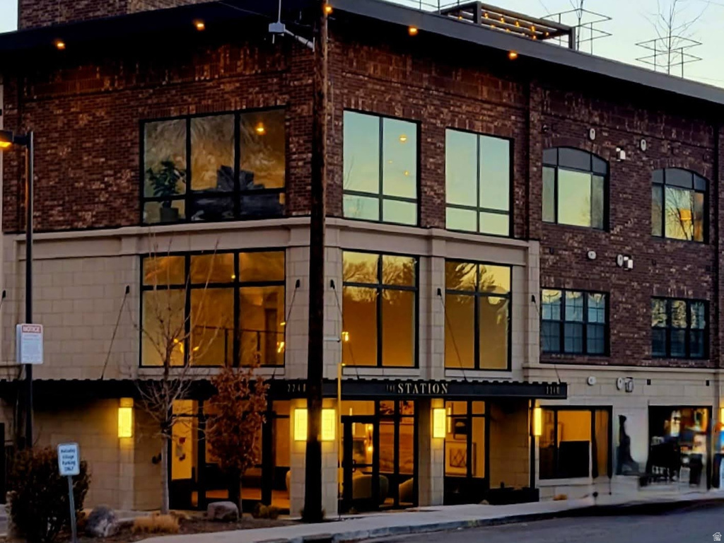 2240 E LANEY AVE #105 Holladay, UT 84117