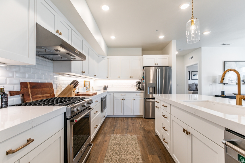 2240 E LANEY AVE #105 Holladay, UT 84117