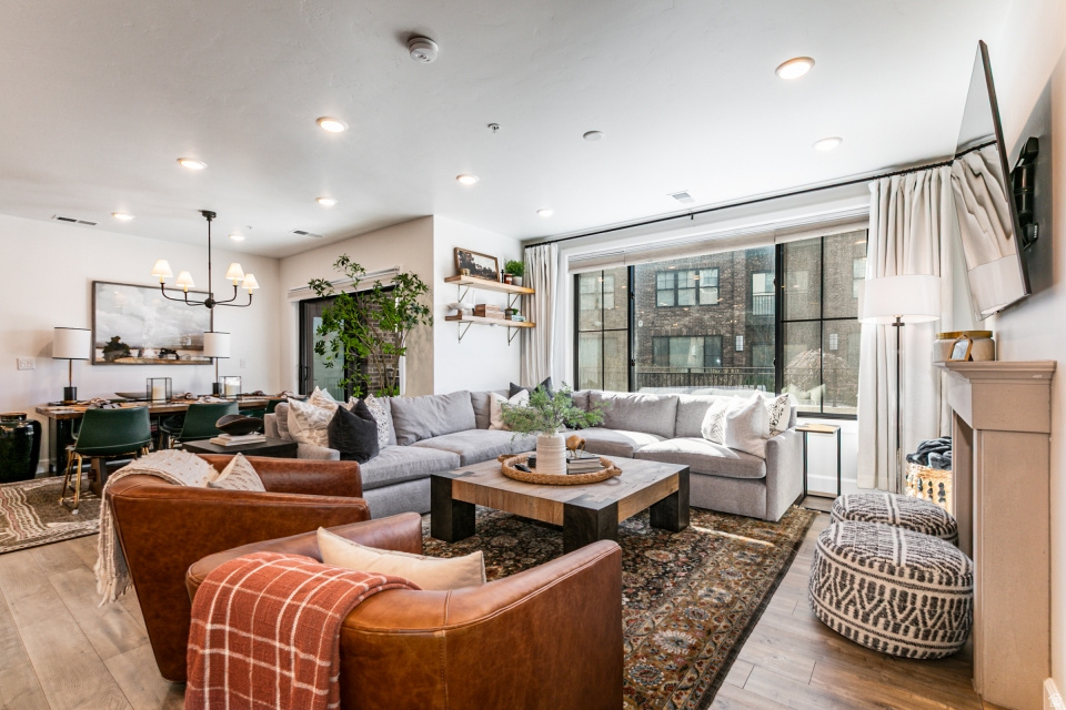 2240 E LANEY AVE #105 Holladay, UT 84117