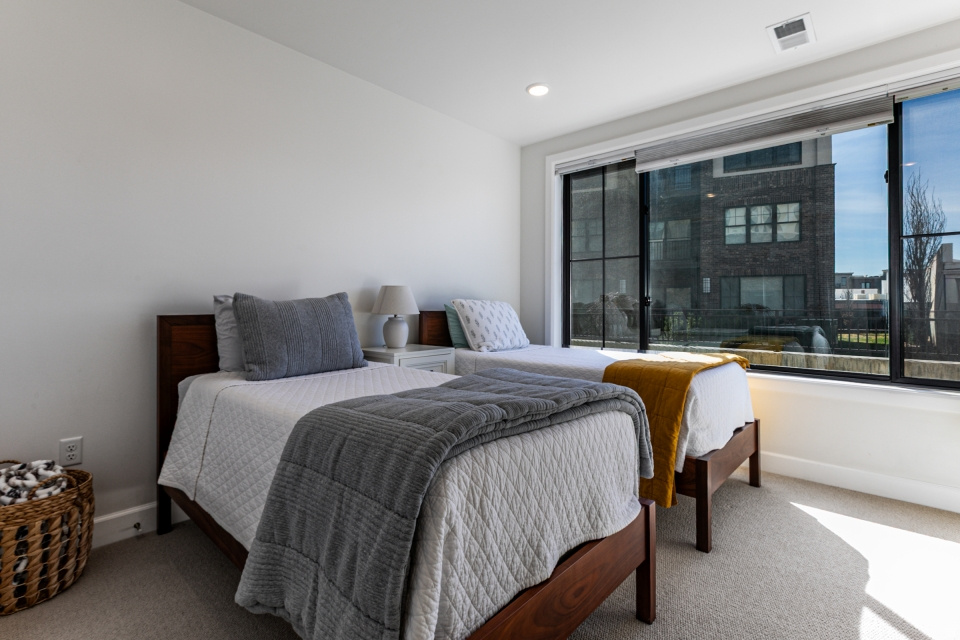 2240 E LANEY AVE #105 Holladay, UT 84117