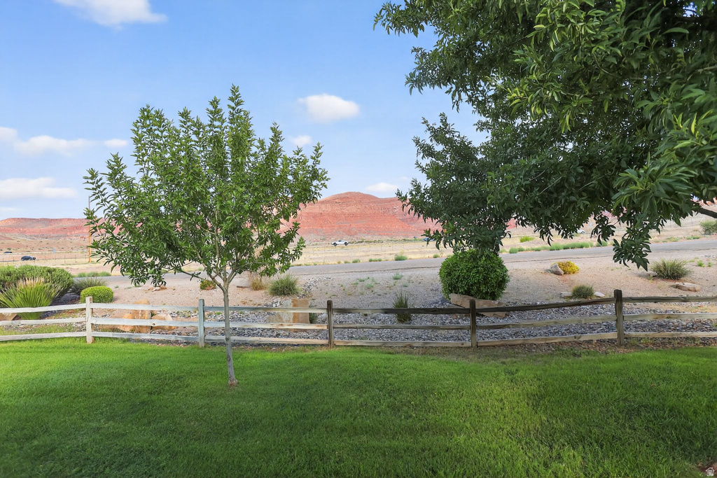 24 COTTONWOOD LN Hurricane, UT 84737