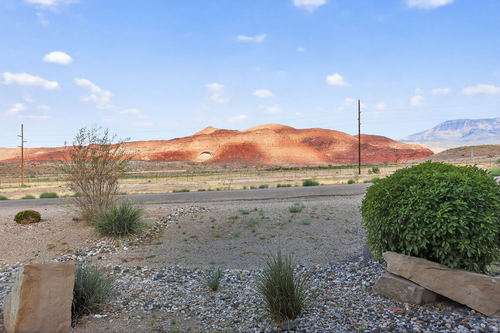 24 COTTONWOOD LN Hurricane, UT 84737