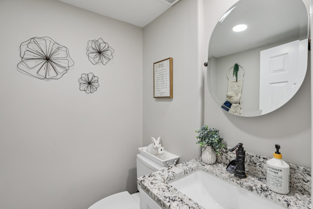 9101 S ENCHANTED OAK LN Sandy, UT 84094