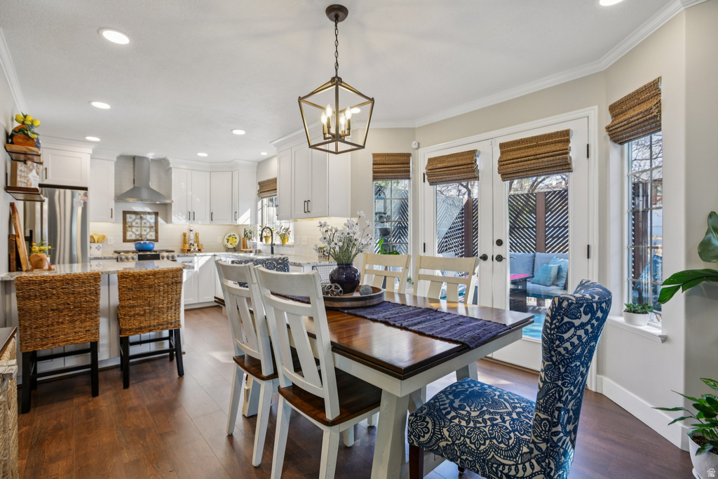 9101 S ENCHANTED OAK LN Sandy, UT 84094