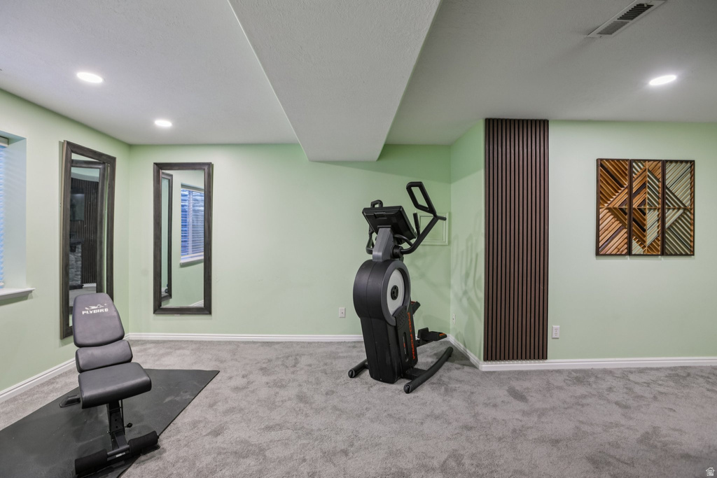 9101 S ENCHANTED OAK LN Sandy, UT 84094