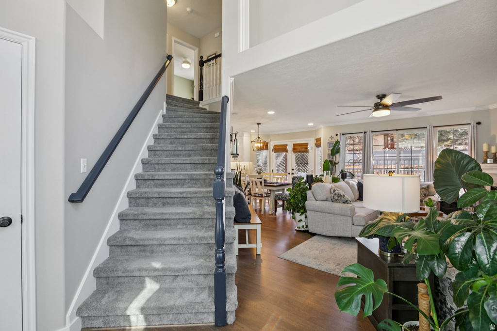 9101 S ENCHANTED OAK LN Sandy, UT 84094