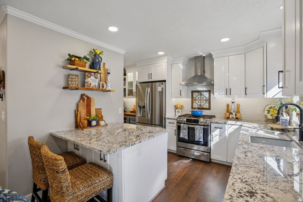 9101 S ENCHANTED OAK LN Sandy, UT 84094