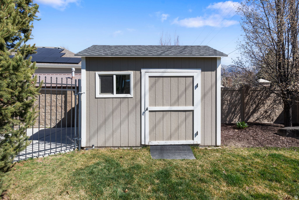 2420 E ROYAL PINE CV Cottonwood Heights, UT 84093