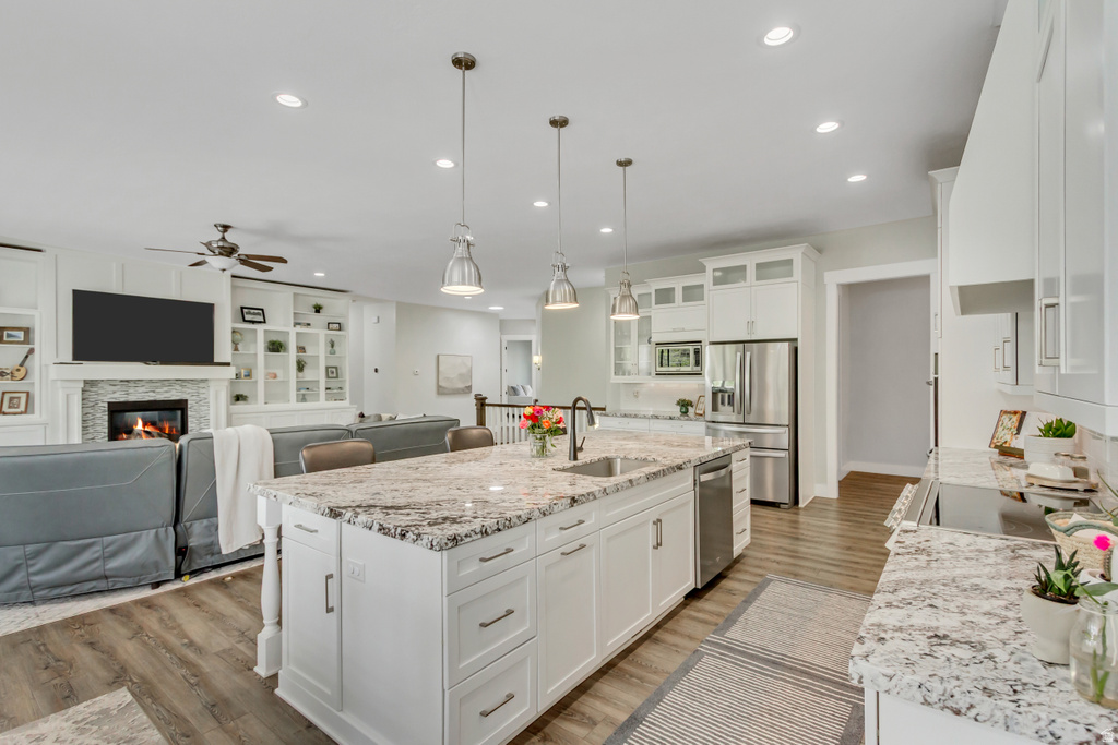 2420 E ROYAL PINE CV Cottonwood Heights, UT 84093