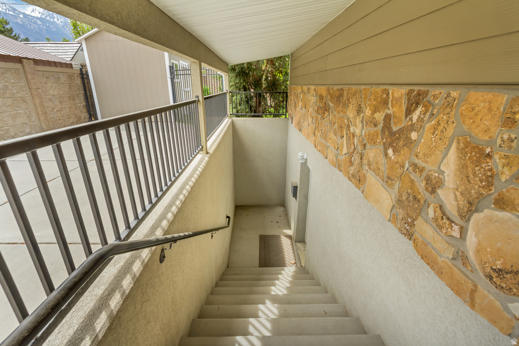 2420 E ROYAL PINE CV Cottonwood Heights, UT 84093