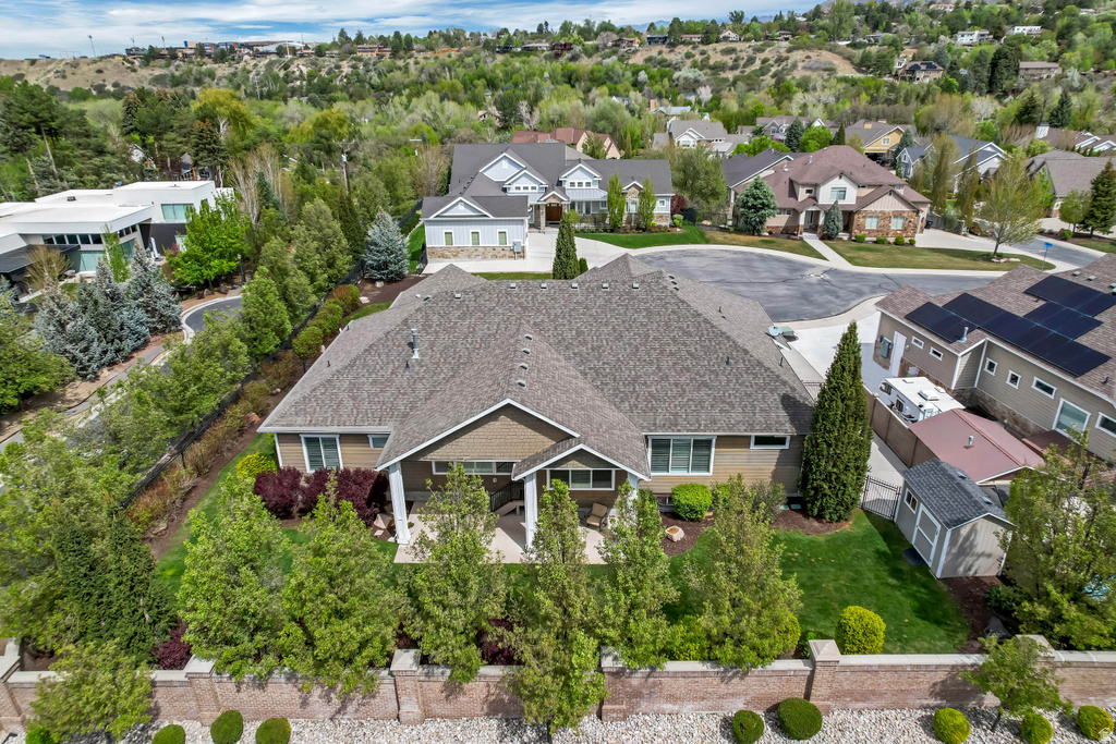 2420 E ROYAL PINE CV Cottonwood Heights, UT 84093