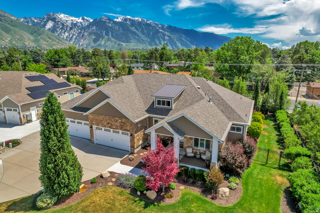 2420 E ROYAL PINE CV