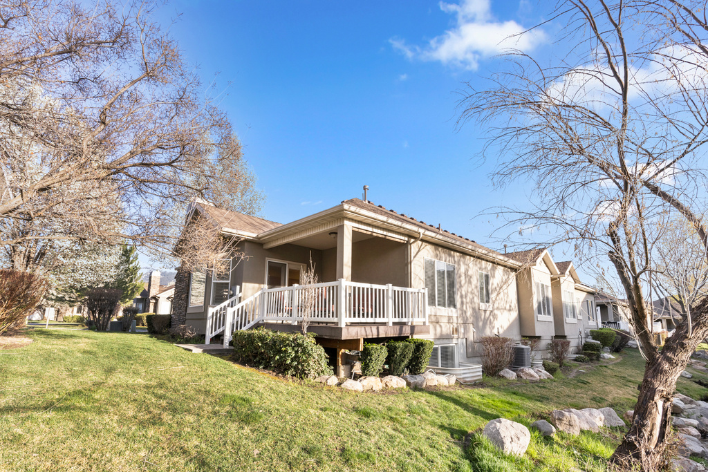 679 E CLEARWATER DR Layton, UT 84041