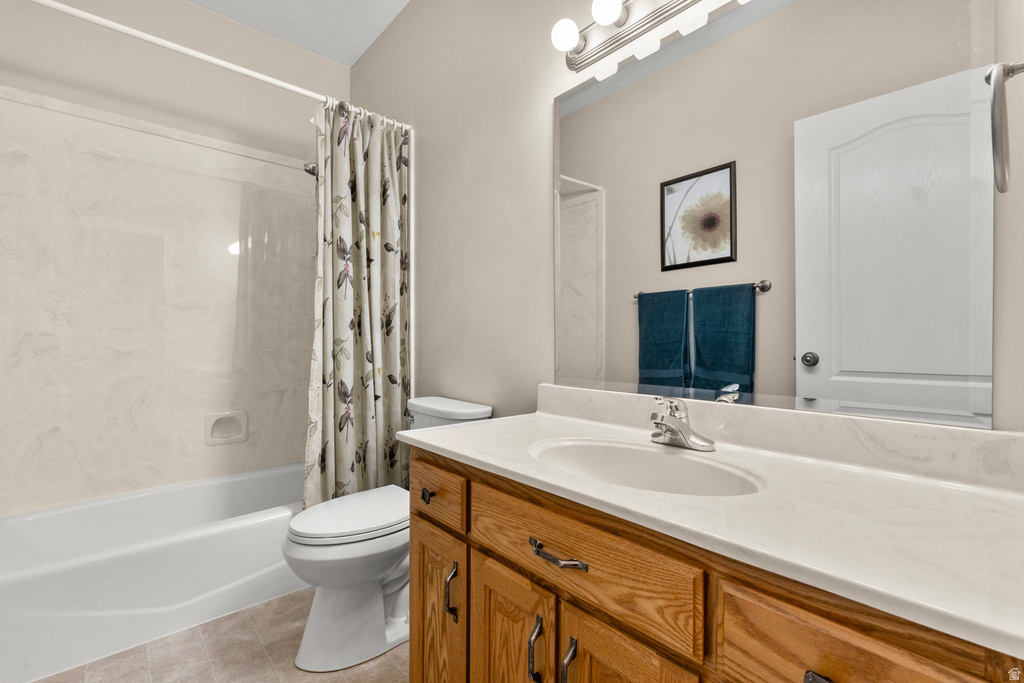 679 E CLEARWATER DR Layton, UT 84041