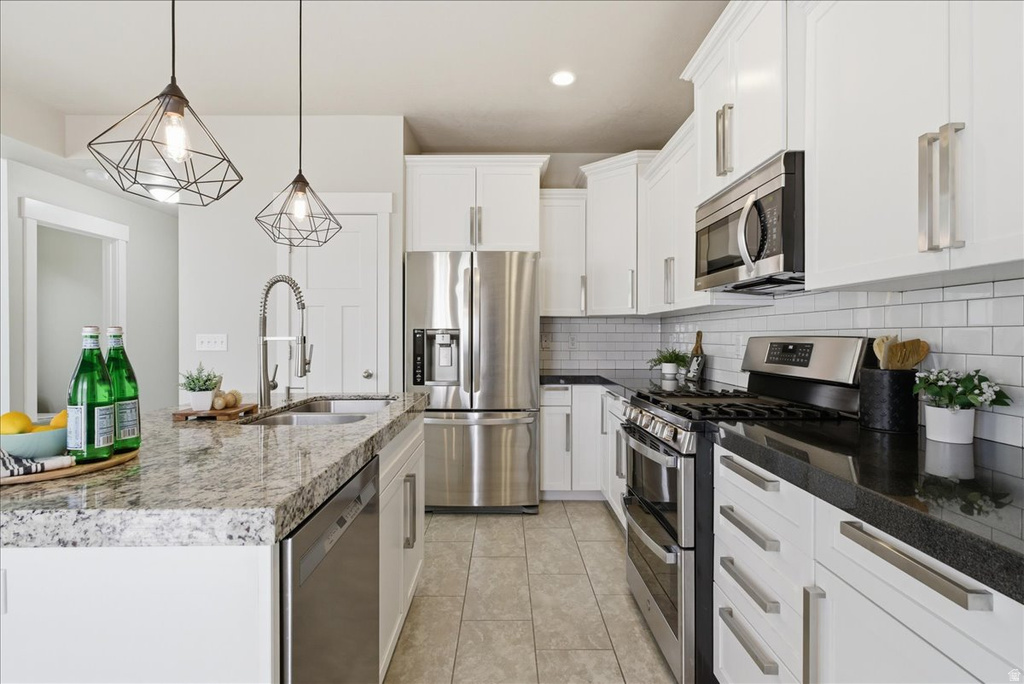 7856 S FARM HOUSE Midvale, UT 84047