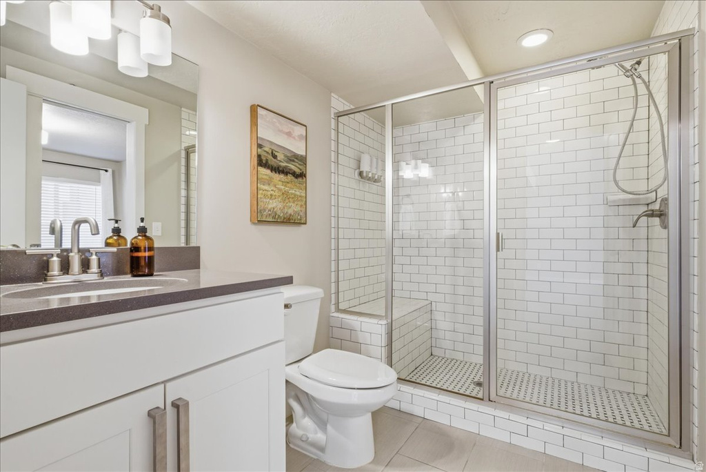 7856 S FARM HOUSE Midvale, UT 84047