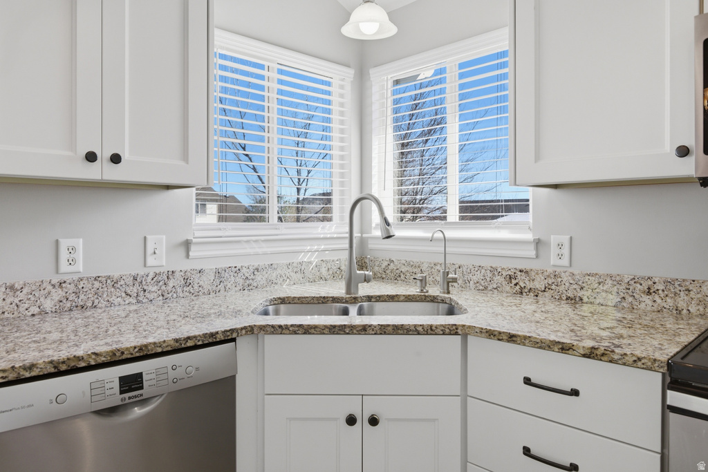 5774 W DAWN VISTA RD West Jordan, UT 84081