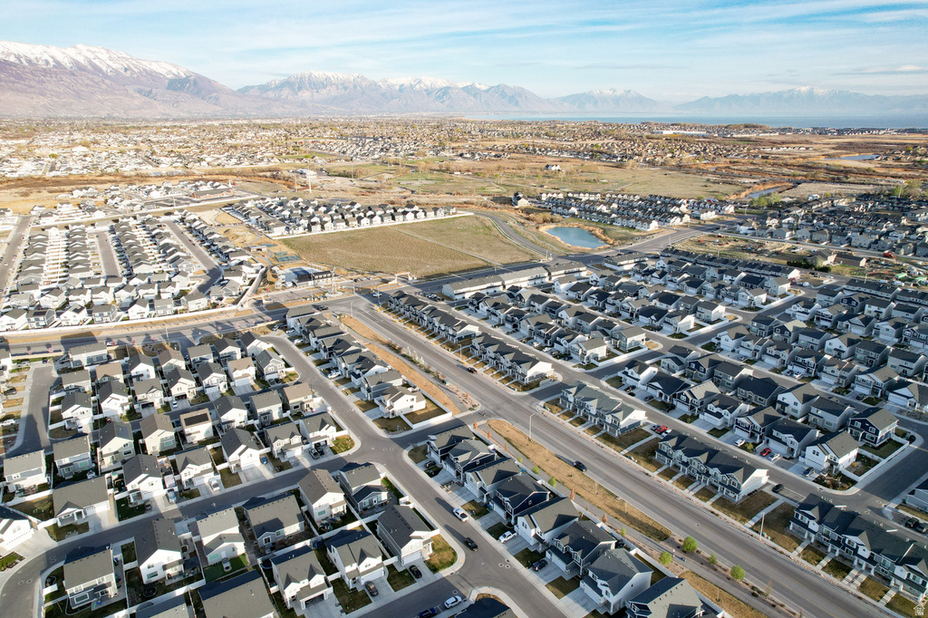 3835 W COLD POND AVE Lehi, UT 84043