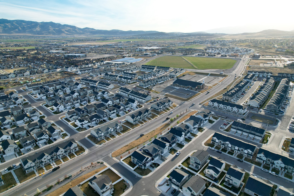 3835 W COLD POND AVE Lehi, UT 84043