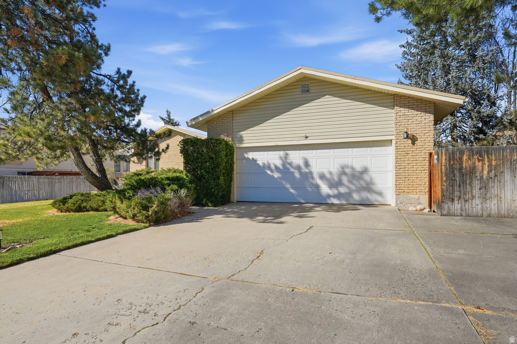 1781 E PORTAL WAY Sandy, UT 84093