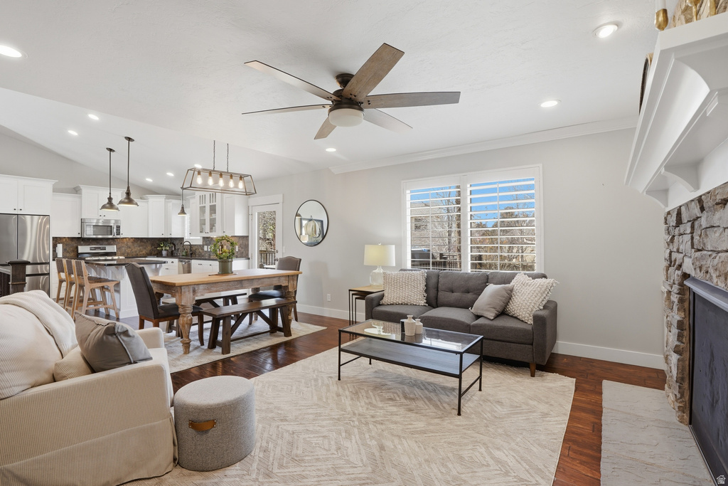 10346 S WOODGLEN CIR Sandy, UT 84092