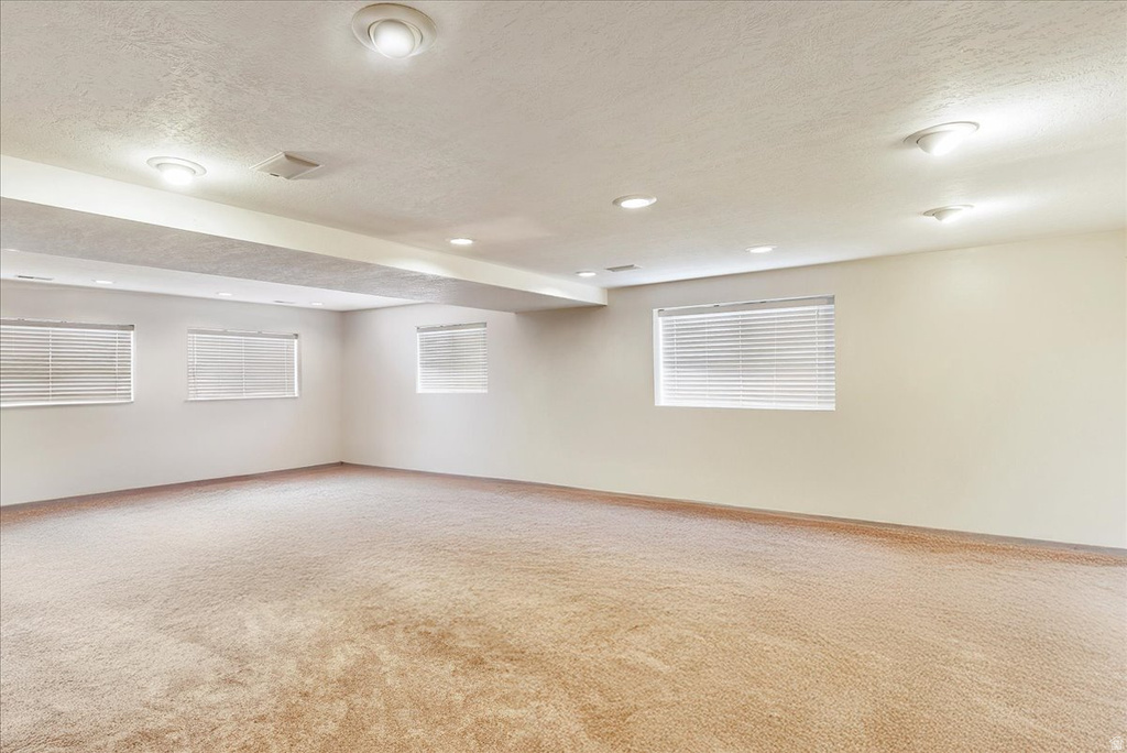 2486 W WINDING WAY South Jordan, UT 84095