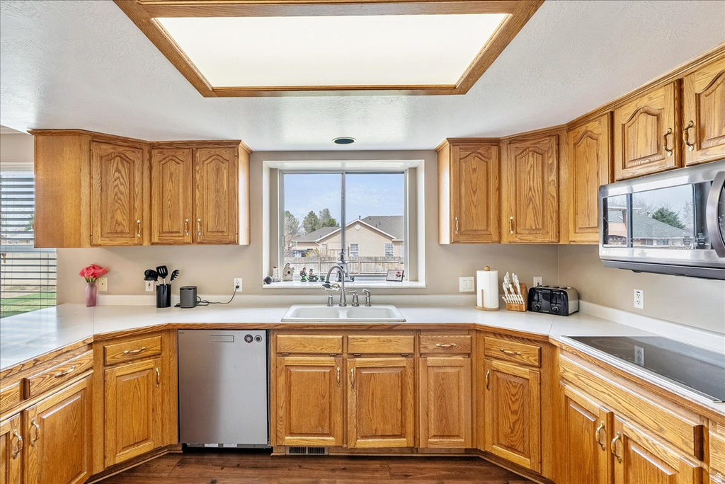 2486 W WINDING WAY South Jordan, UT 84095