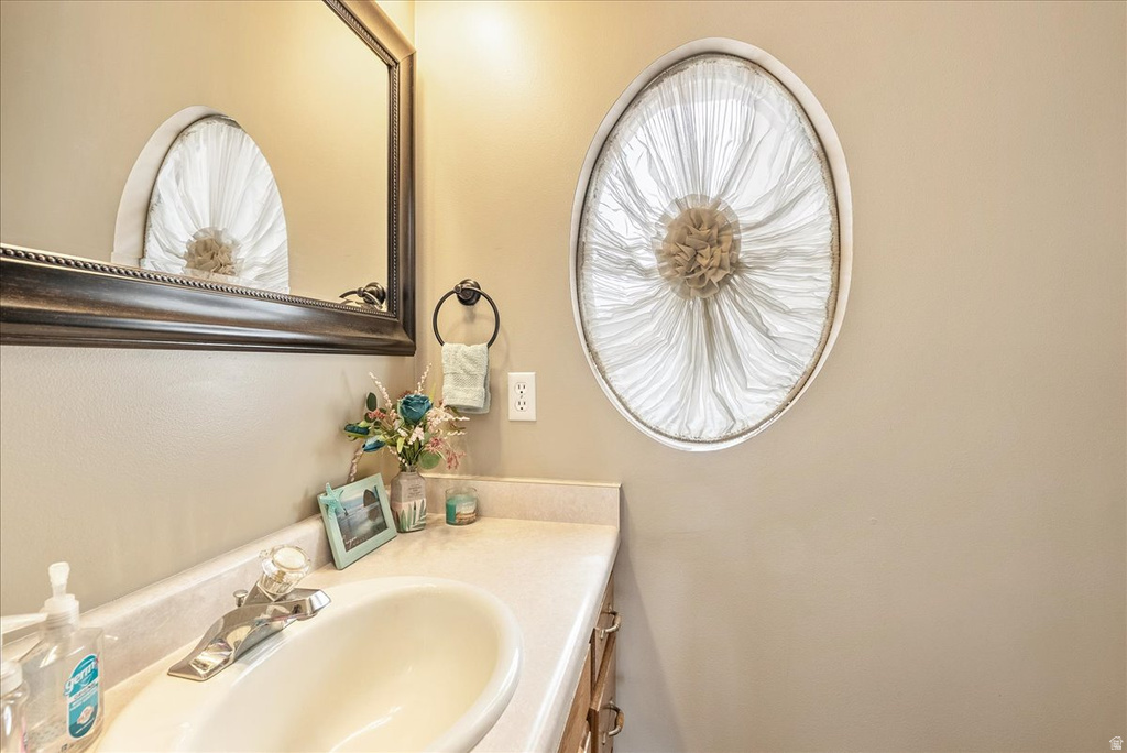 2486 W WINDING WAY South Jordan, UT 84095