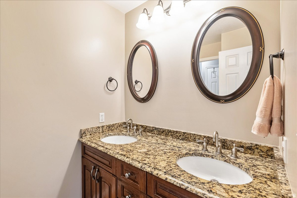 2486 W WINDING WAY South Jordan, UT 84095