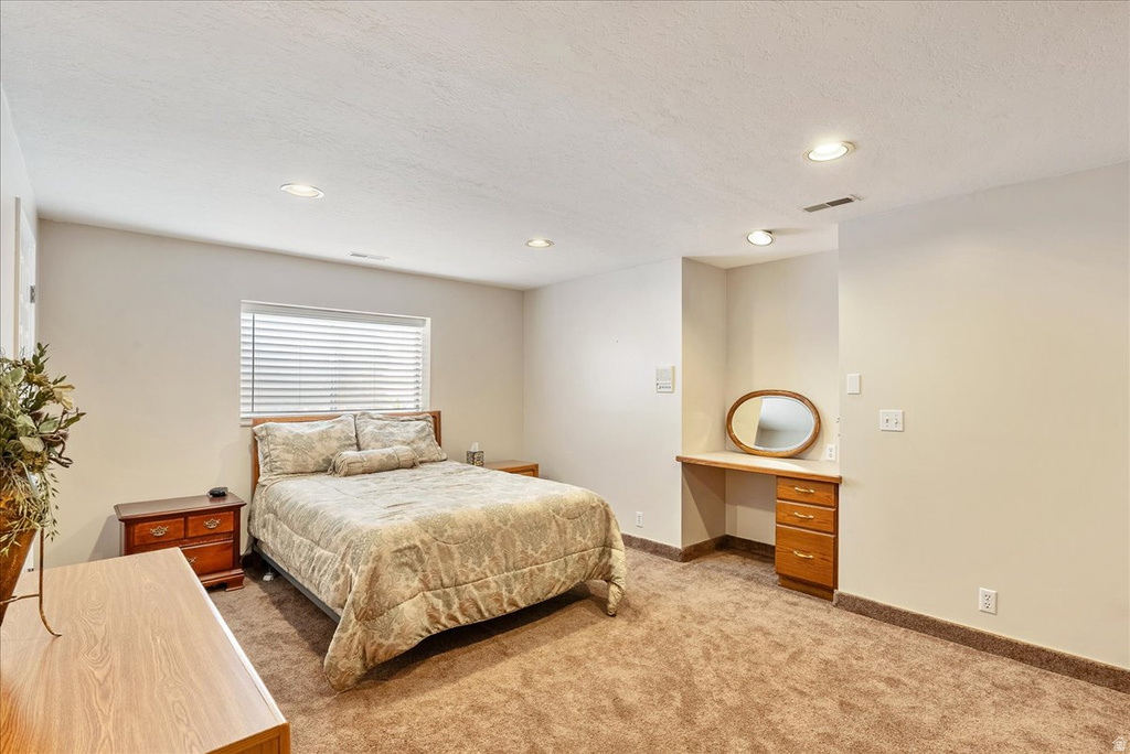 2486 W WINDING WAY South Jordan, UT 84095