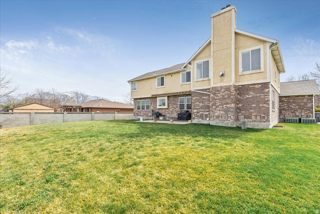 2486 W WINDING WAY South Jordan, UT 84095
