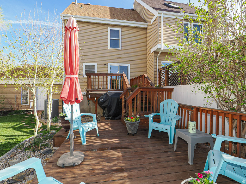 734 E GABLES ST Midvale, UT 84047