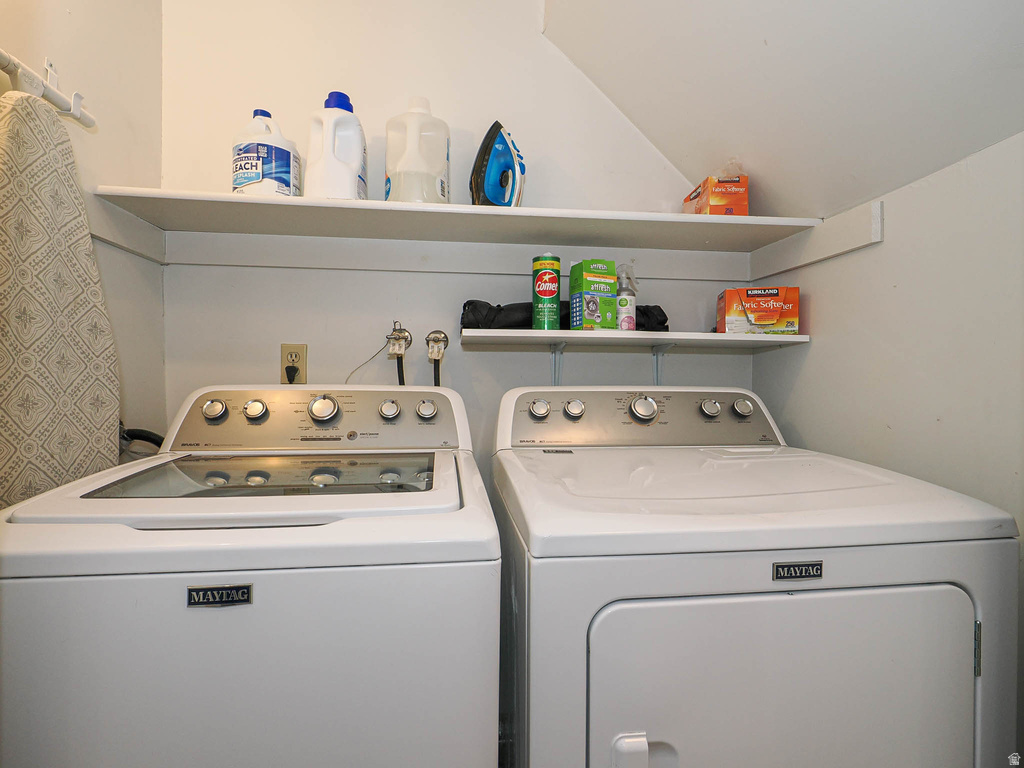 734 E GABLES ST Midvale, UT 84047