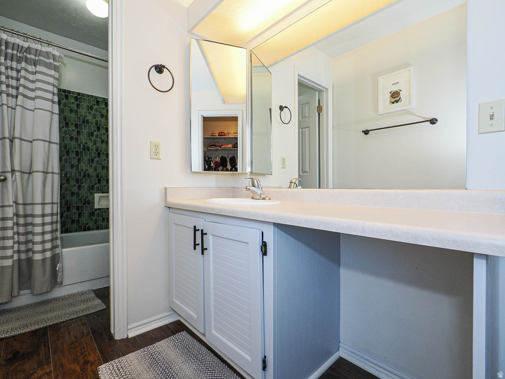 734 E GABLES ST Midvale, UT 84047