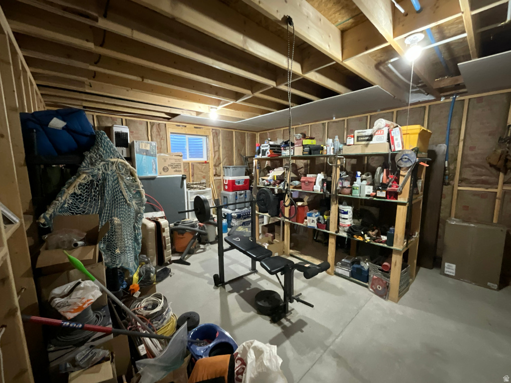 634 BLACK STEER RD Aneth, UT 84510