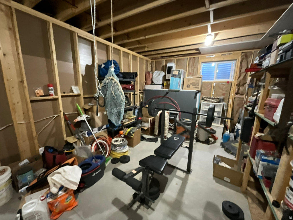 634 BLACK STEER RD Aneth, UT 84510