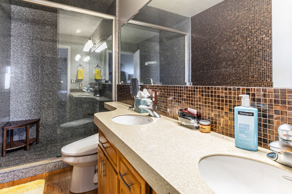 5263 DAYBREAK DR South Ogden, UT 84403