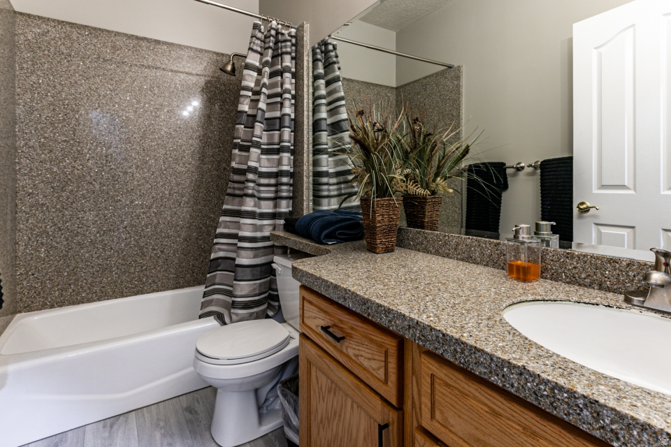 5263 DAYBREAK DR South Ogden, UT 84403