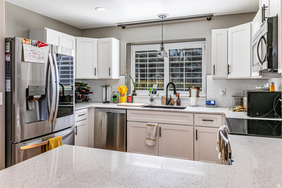 5263 DAYBREAK DR South Ogden, UT 84403